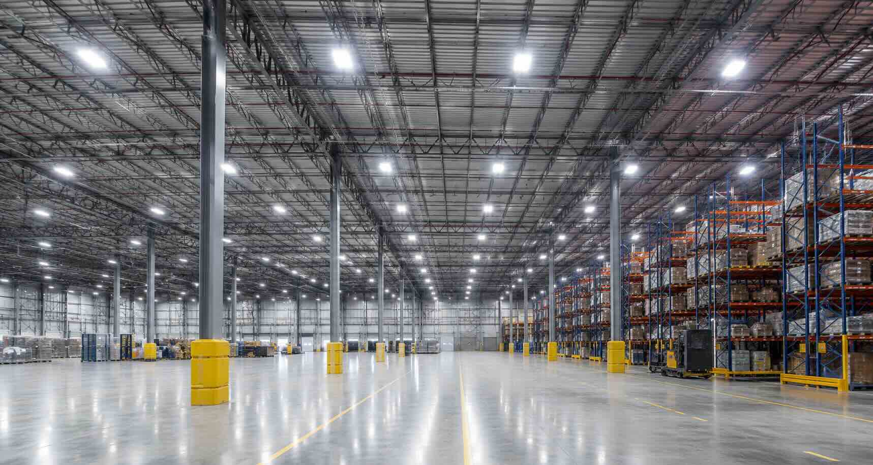 Iluminación industrial en nave